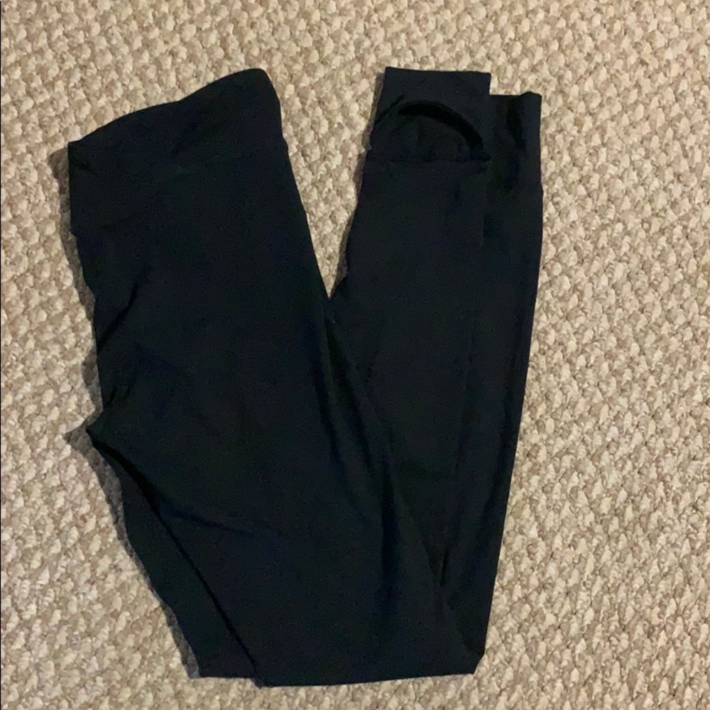 Black leggings